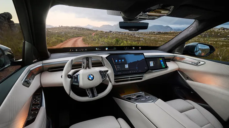 BMW Unveils Fifth-Generation X5 With Five Powertrains and the Brand's First Electric SUV at This Scale — image 11 of 14