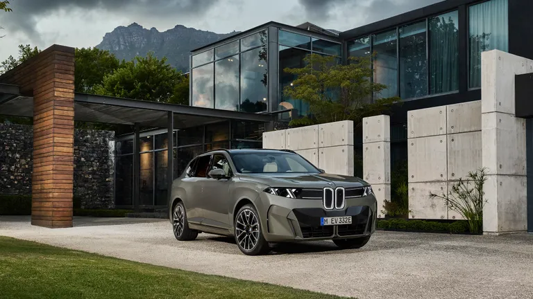 BMW Unveils Fifth-Generation X5 With Five Powertrains and the Brand's First Electric SUV at This Scale — image 14 of 14