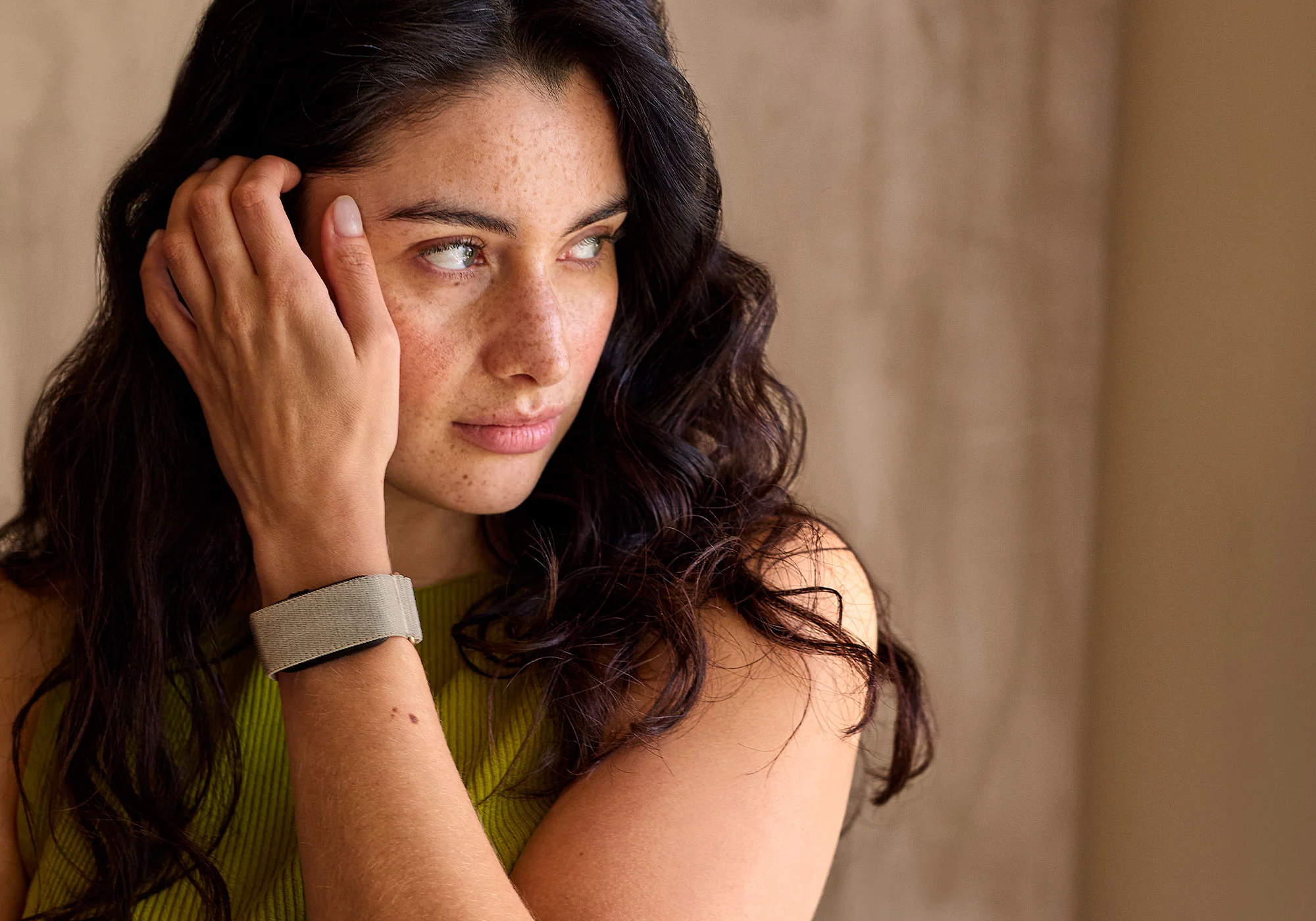 Garmin CIRQA Smart Band Arrives at $200 With No Subscription, Aiming Squarely at Whoop — image 2 of 6