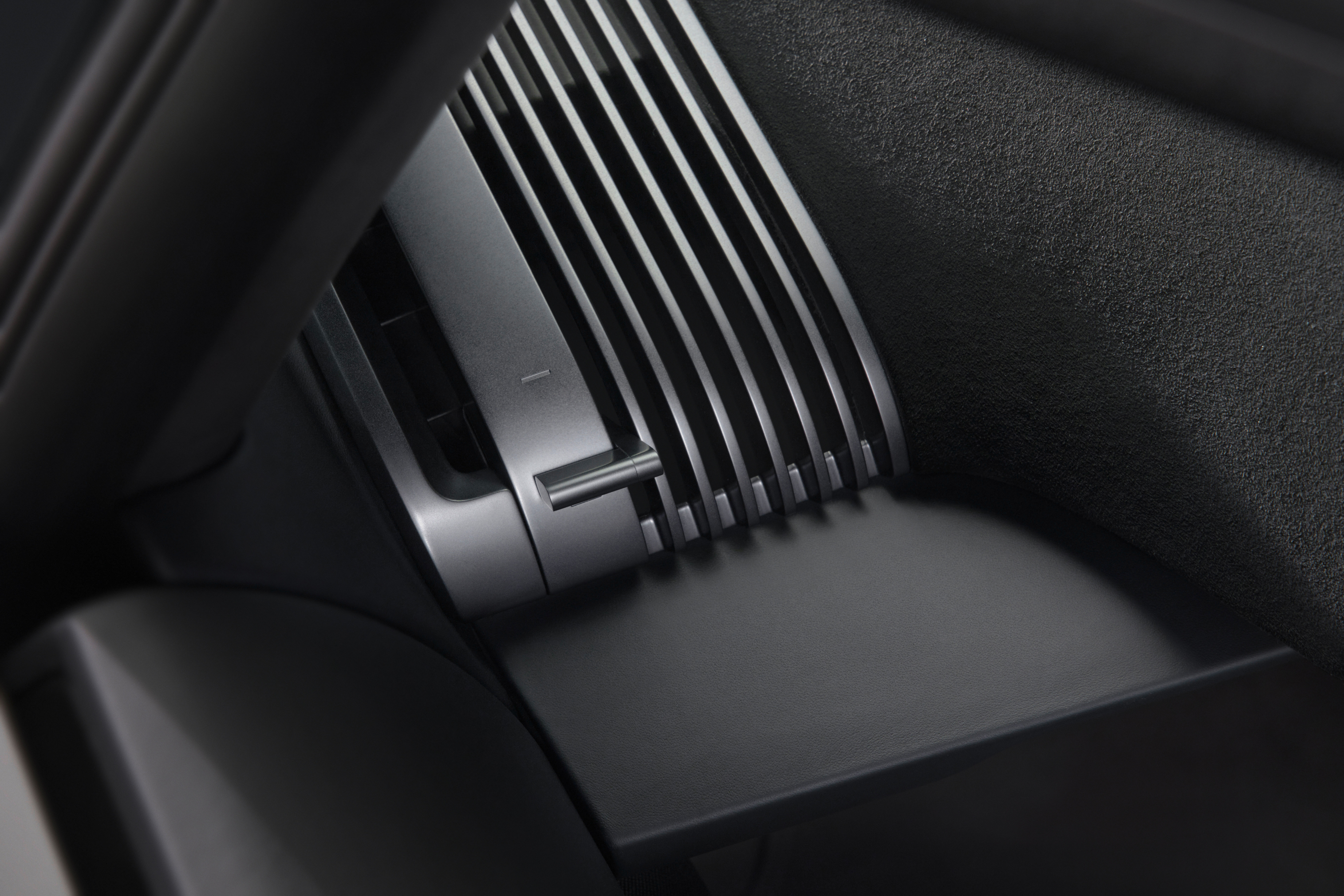 The Audi Nuvolari Arrives as a Monolithic Statement of What German Supercar Design Can Be — image 2 of 13