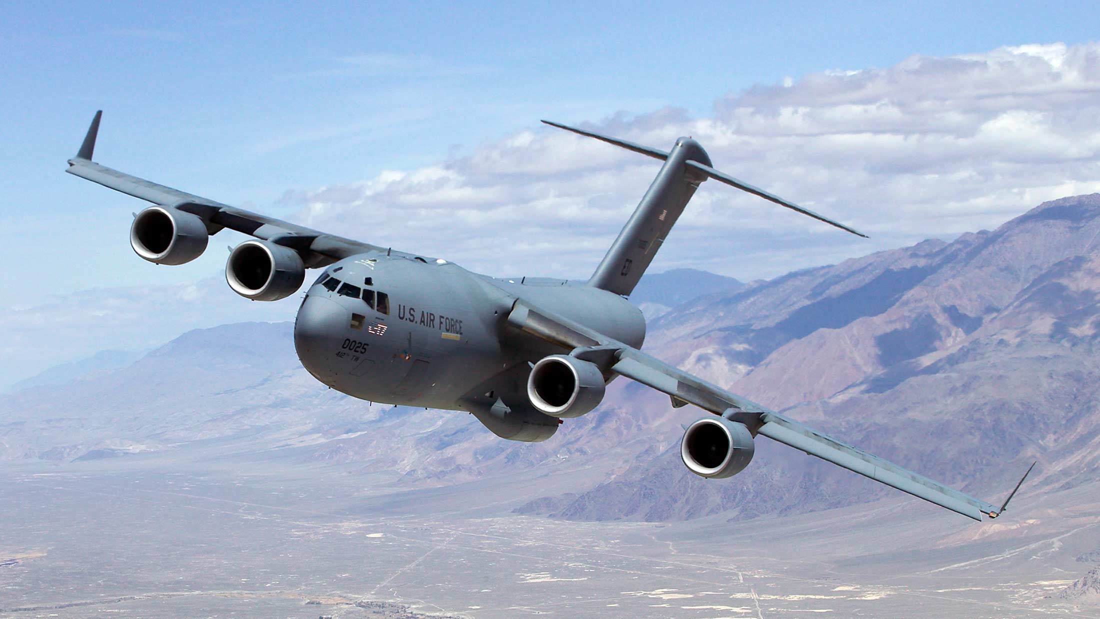 A U.S. Air Force C-17 Just Landed in Moscow. No One Is Saying Why.