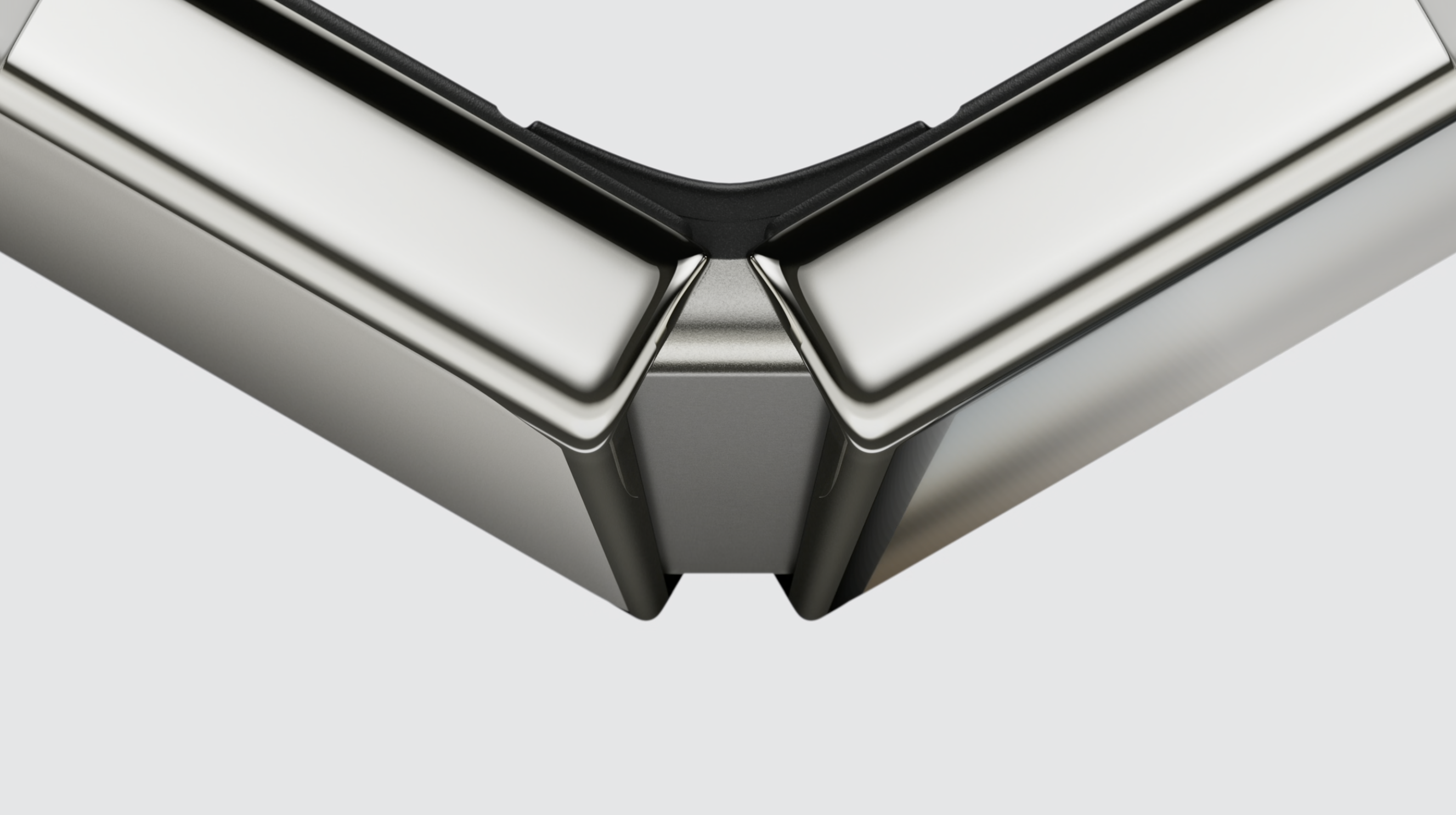 Apple's iPhone Duo Marks the Ternus Era With a $2,000 Bet on Foldables — image 5 of 9