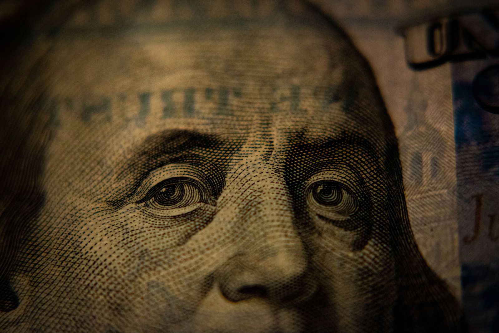 Cash Isn’t Dead—It’s a Fallback. Crypto Should Be Too.