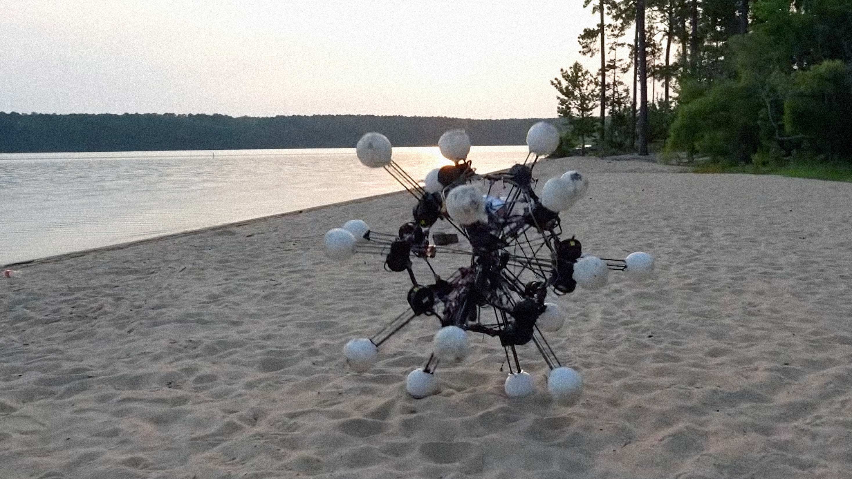 Duke's 20-Legged Argus Robot Redefines What Robotic Bodies Should Be